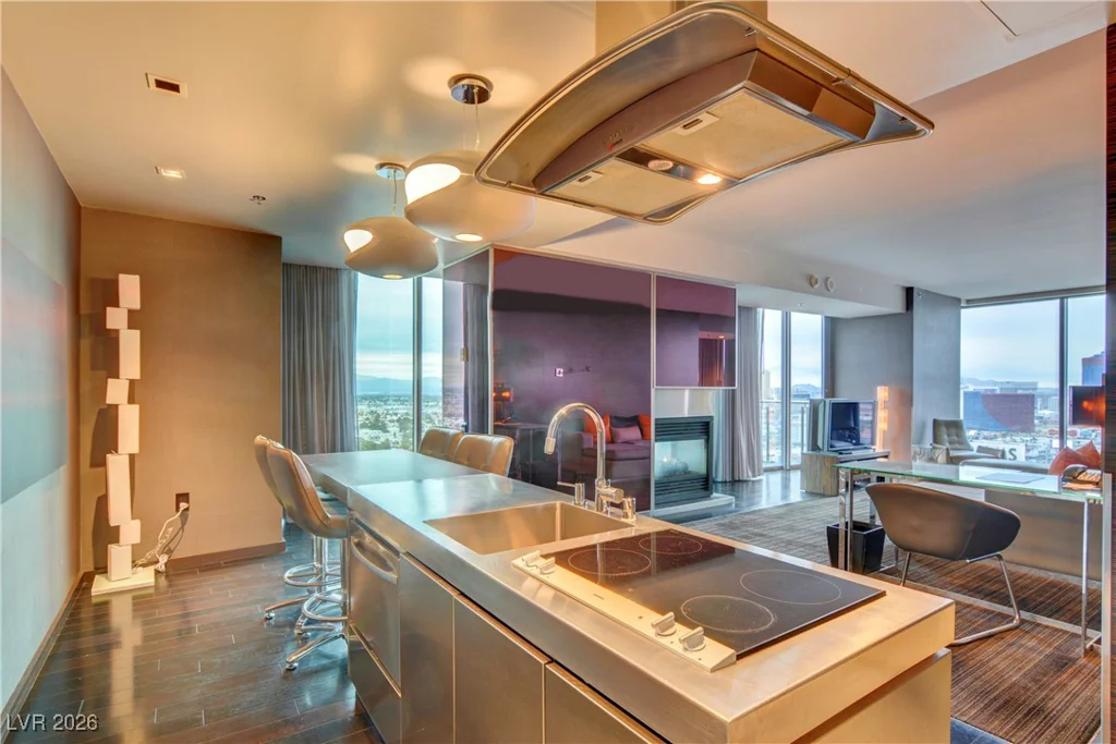 4381 Flamingo, Las Vegas, NV 89103