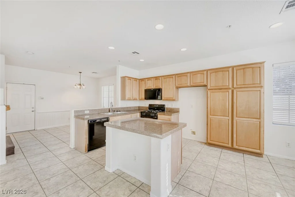 611 Desert Silk, North Las Vegas, NV 89084