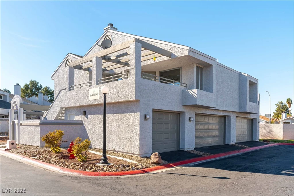 5542 Orchard, Las Vegas, NV 89110