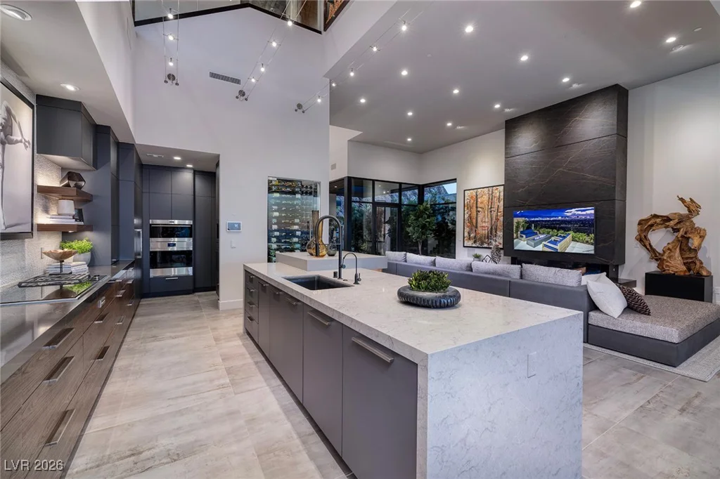 525 Overlook Rim, Henderson, NV 89012