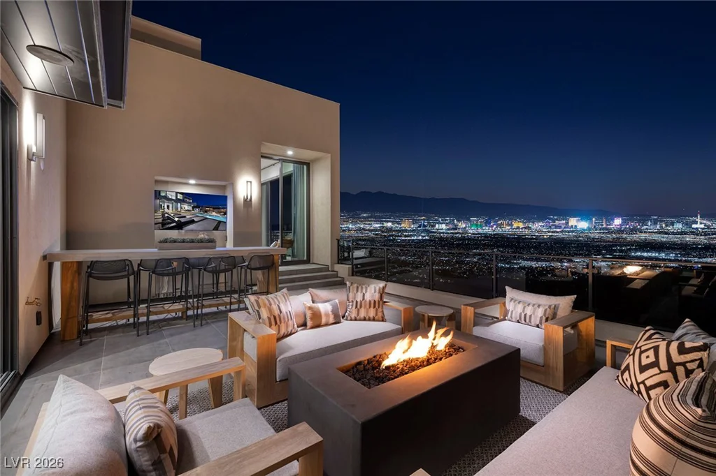 525 Overlook Rim, Henderson, NV 89012