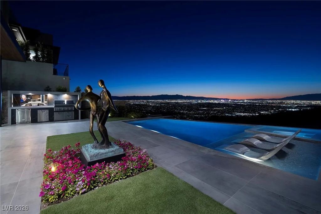 525 Overlook Rim, Henderson, NV 89012