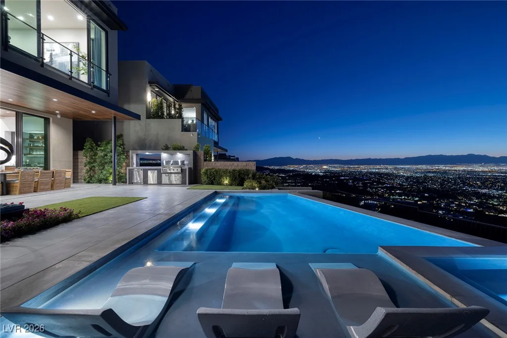 525 Overlook Rim, Henderson, NV 89012