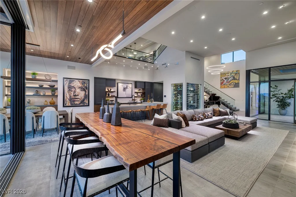 525 Overlook Rim, Henderson, NV 89012
