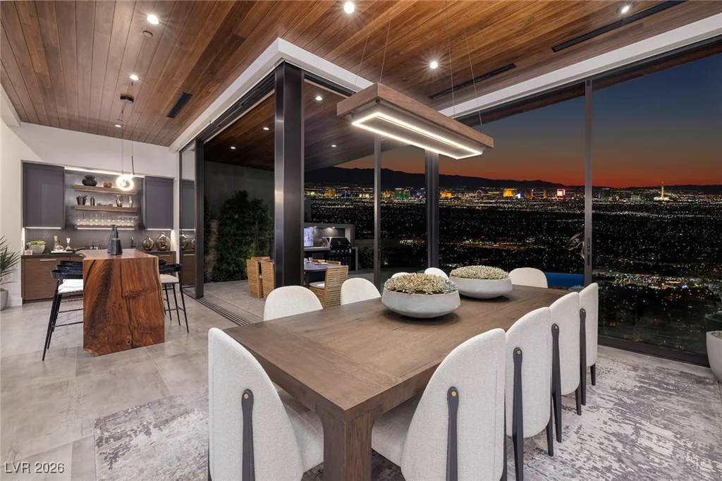 525 Overlook Rim, Henderson, NV 89012