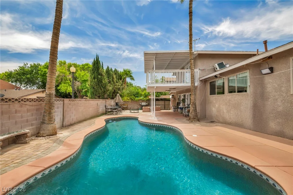 601 Cragin Park, Las Vegas, NV 89107