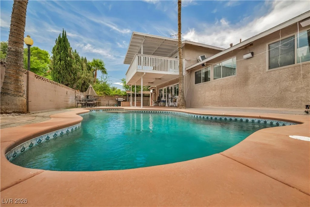 601 Cragin Park, Las Vegas, NV 89107