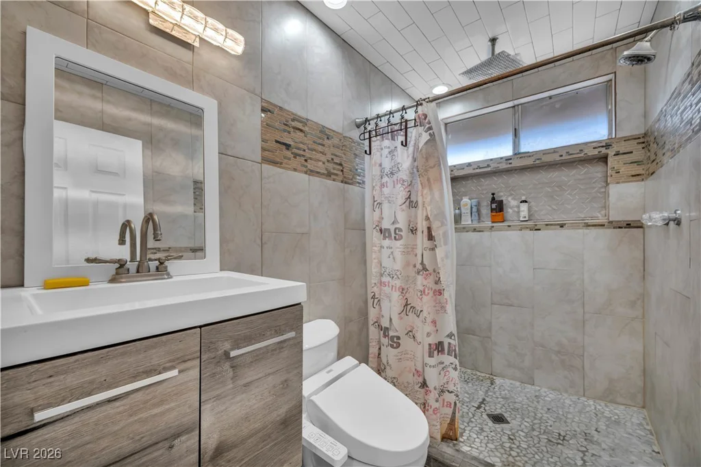 601 Cragin Park, Las Vegas, NV 89107