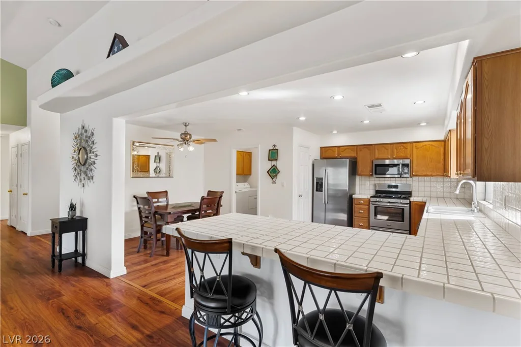 526 Crestway, Henderson, NV 89015