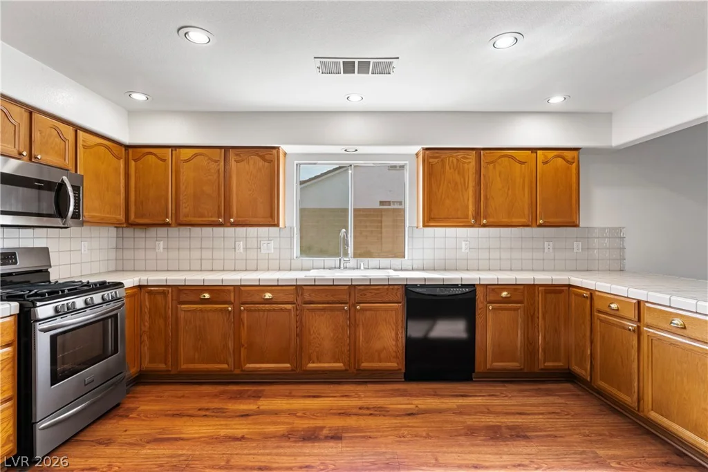 526 Crestway, Henderson, NV 89015
