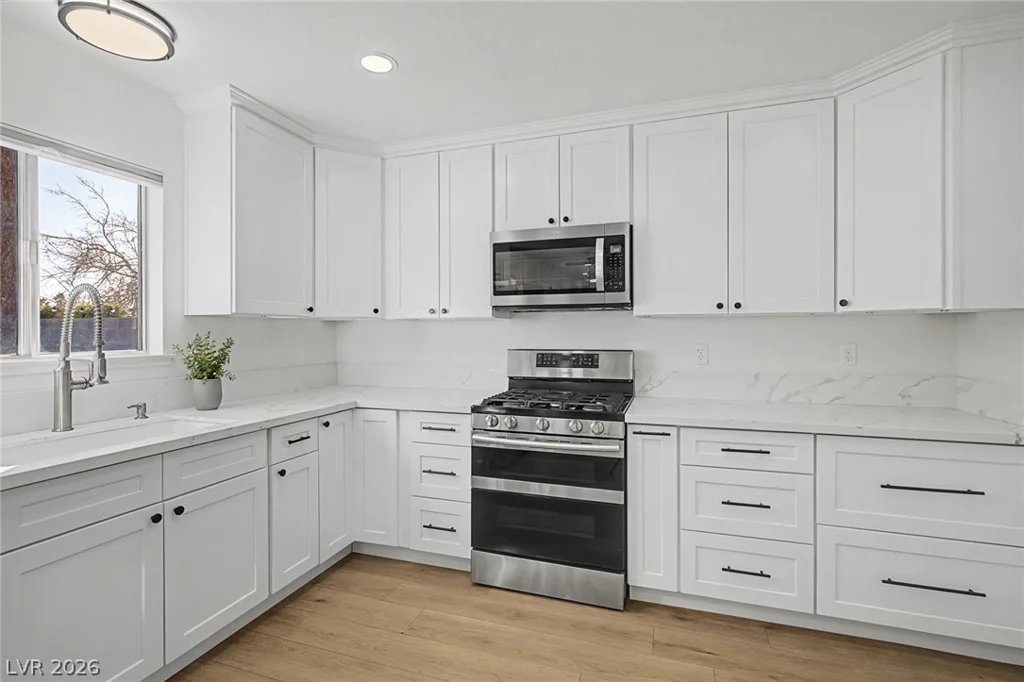 1009 Alan Shepard, Las Vegas, NV 89145