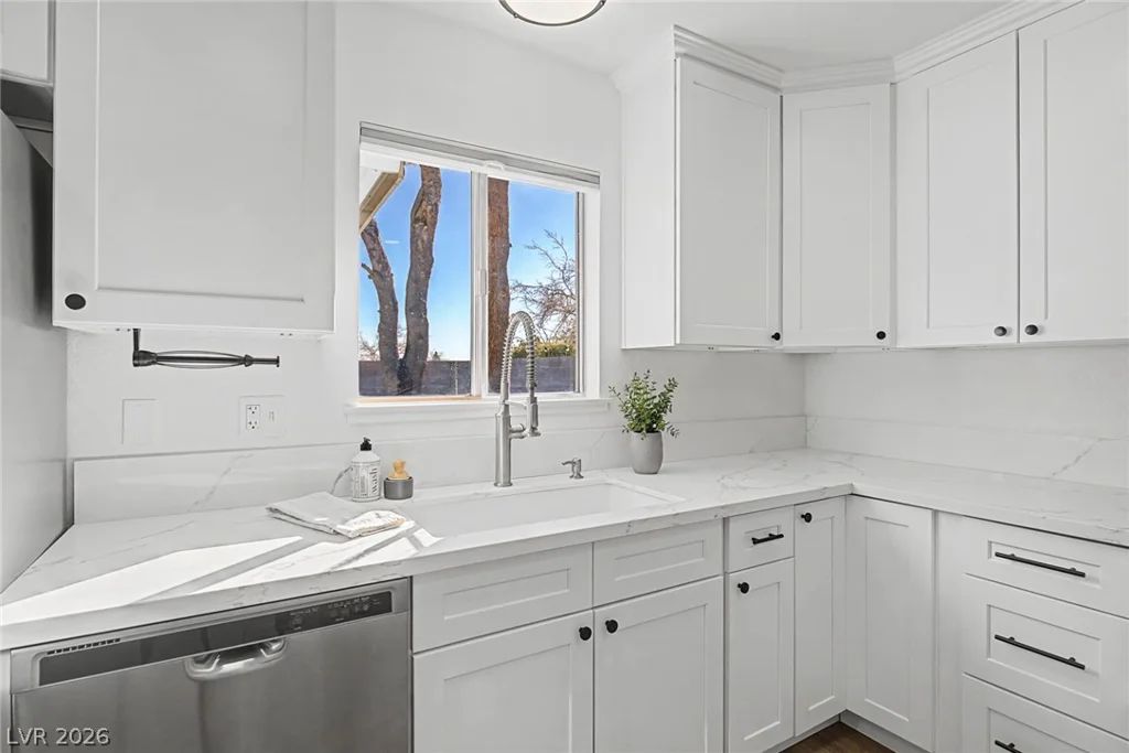 1009 Alan Shepard, Las Vegas, NV 89145
