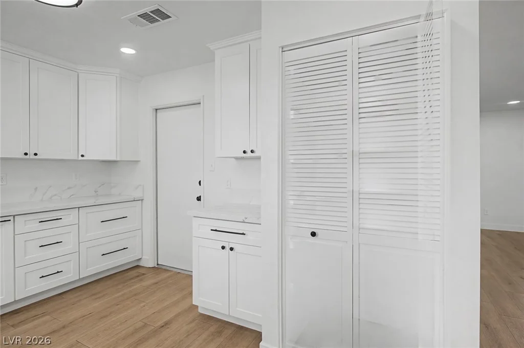 1009 Alan Shepard, Las Vegas, NV 89145