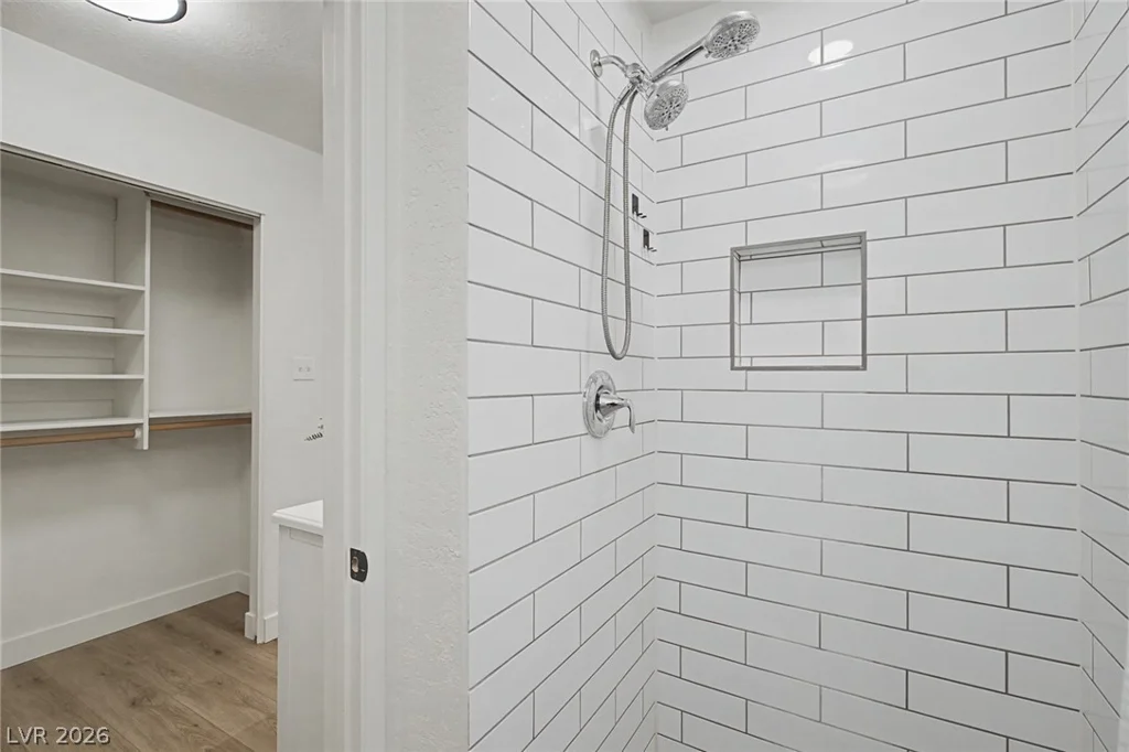 1009 Alan Shepard, Las Vegas, NV 89145
