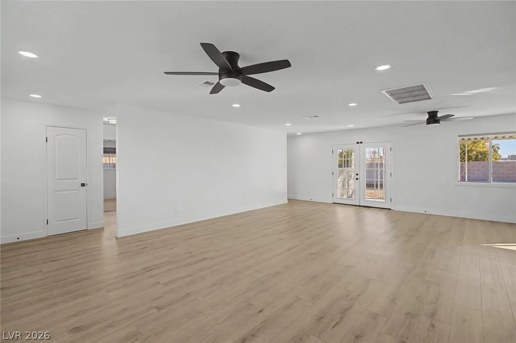 1009 Alan Shepard, Las Vegas, NV 89145