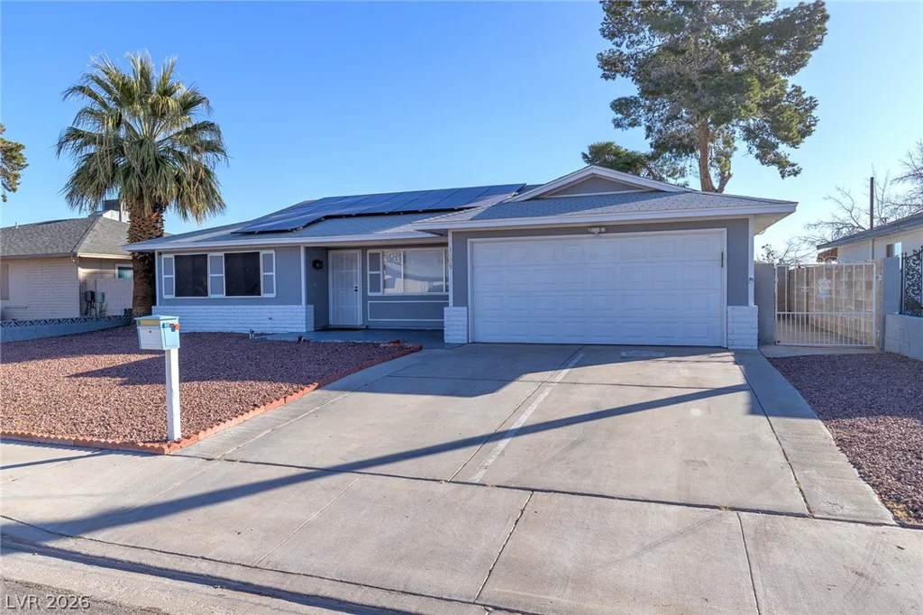 1009 Alan Shepard, Las Vegas, NV 89145