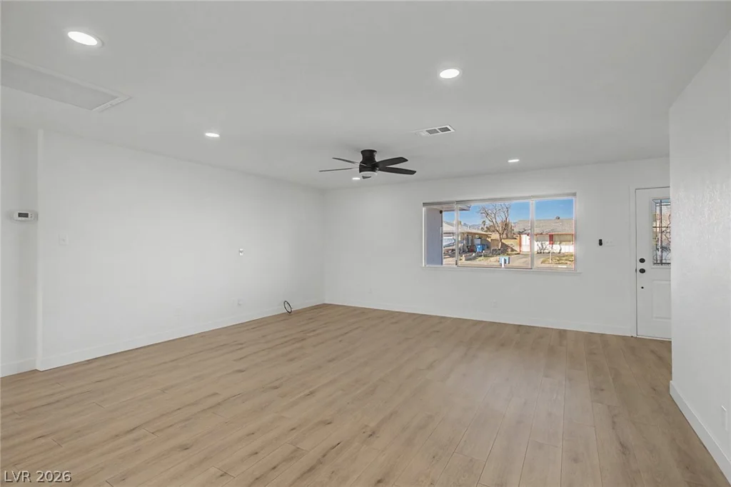 1009 Alan Shepard, Las Vegas, NV 89145