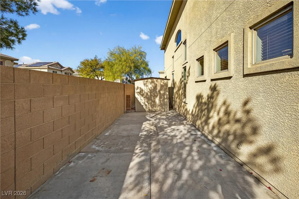 3405 Brook Song, North Las Vegas, NV 89081