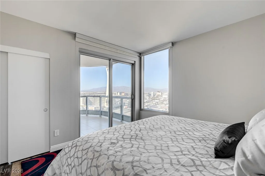 222 Karen, Las Vegas, NV 89109
