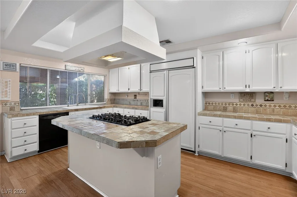 7408 Shallow Glen, Las Vegas, NV 89129