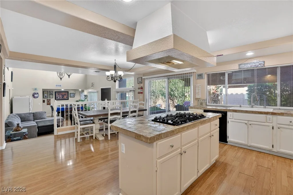 7408 Shallow Glen, Las Vegas, NV 89129