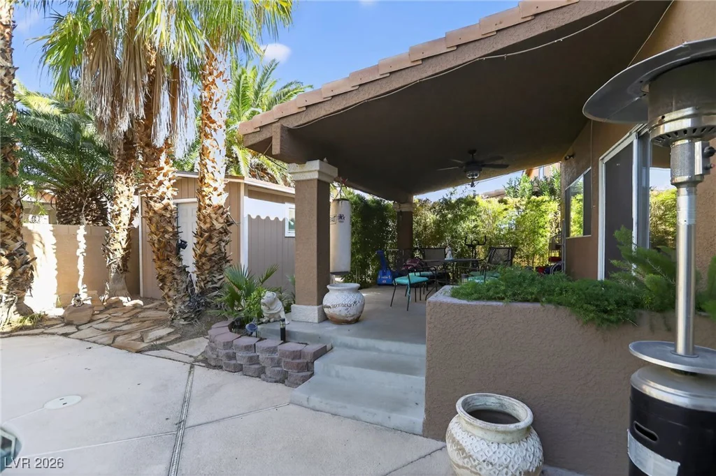 7408 Shallow Glen, Las Vegas, NV 89129