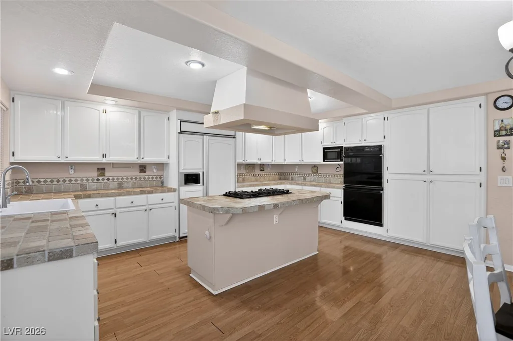 7408 Shallow Glen, Las Vegas, NV 89129