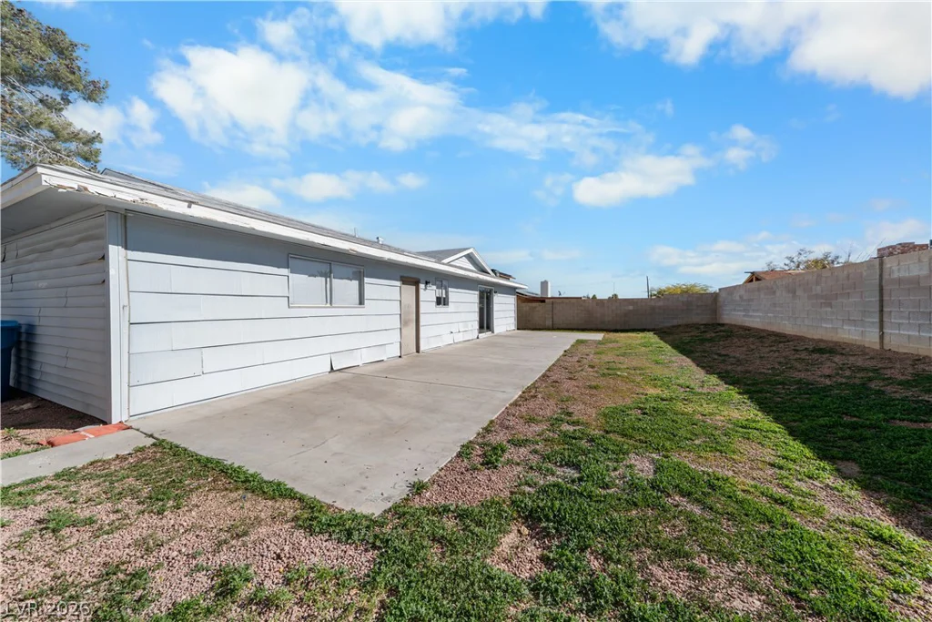 8113 Eginton, Las Vegas, NV 89145