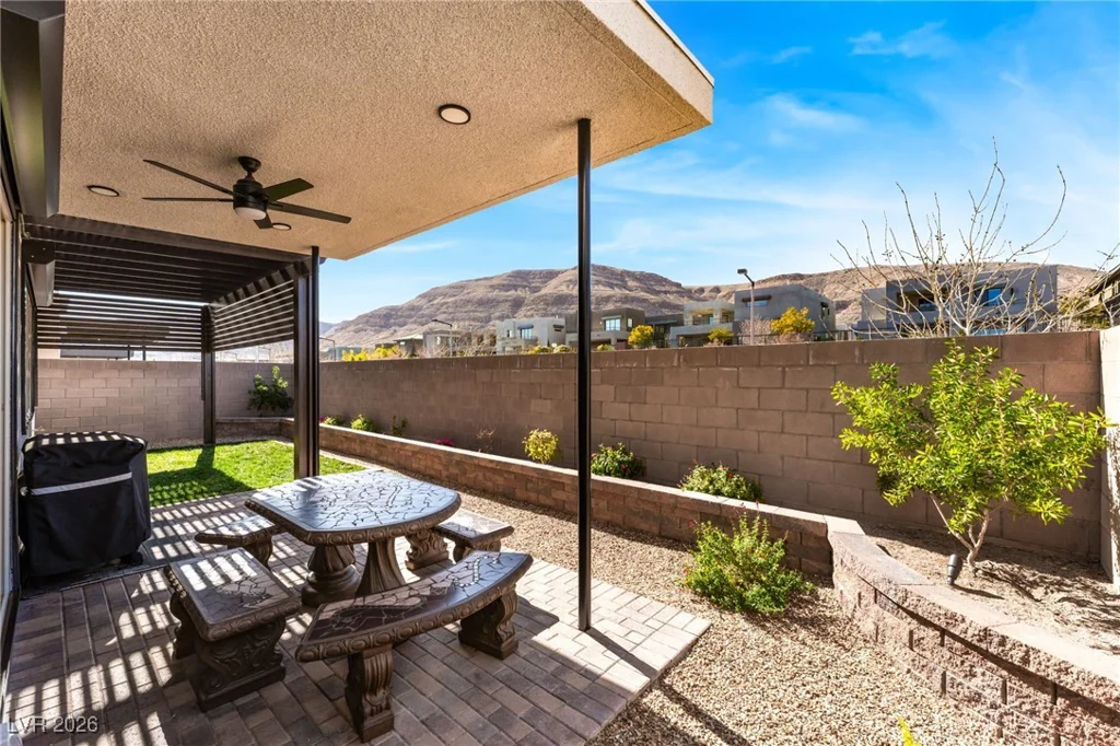 6203 Redstone Hills, Las Vegas, NV 89148