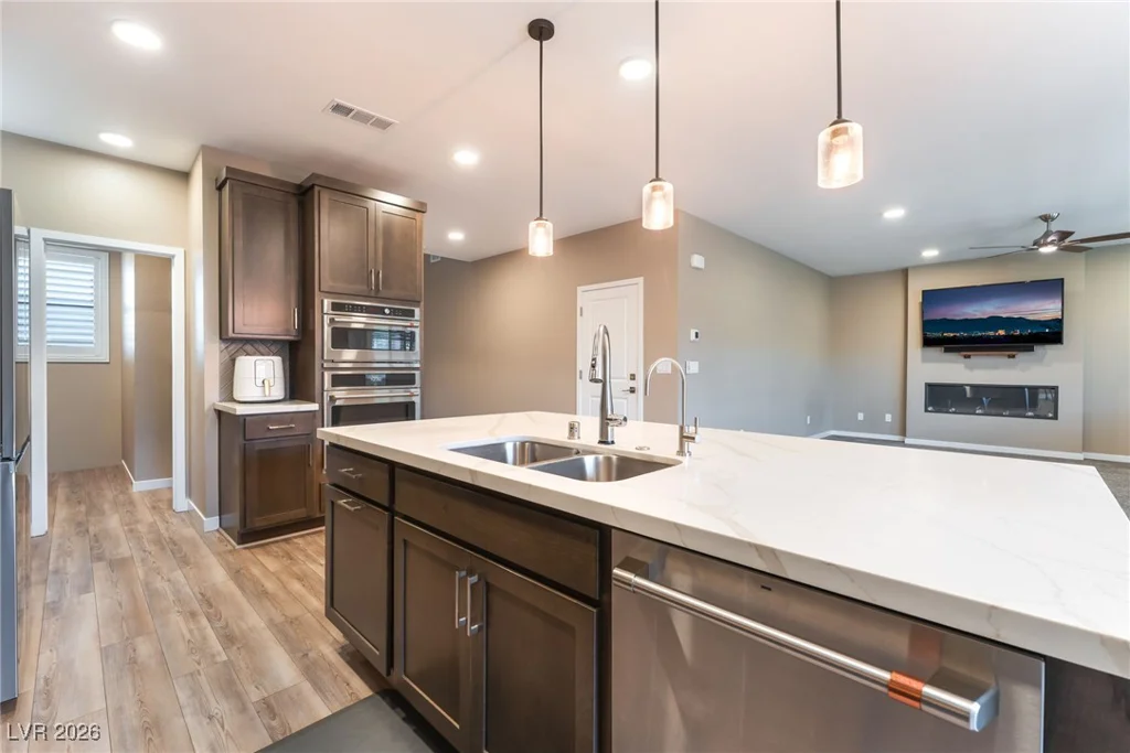 6203 Redstone Hills, Las Vegas, NV 89148