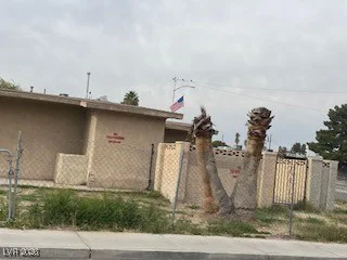 2132 Houston, Las Vegas, NV 89104