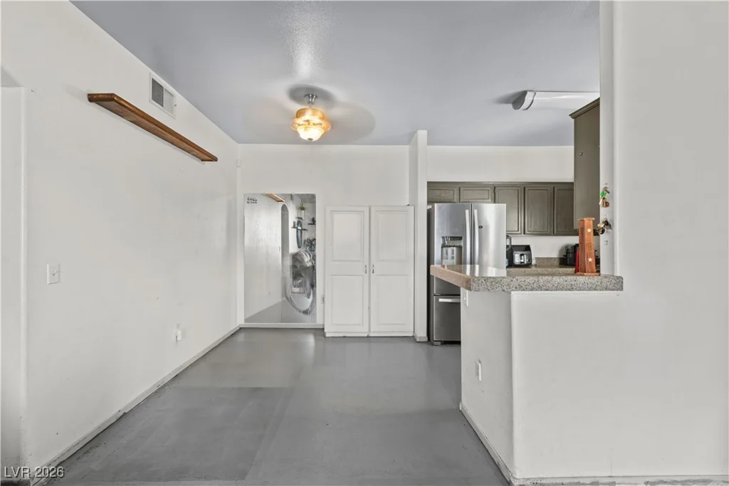 1405 Nellis, Las Vegas, NV 89104