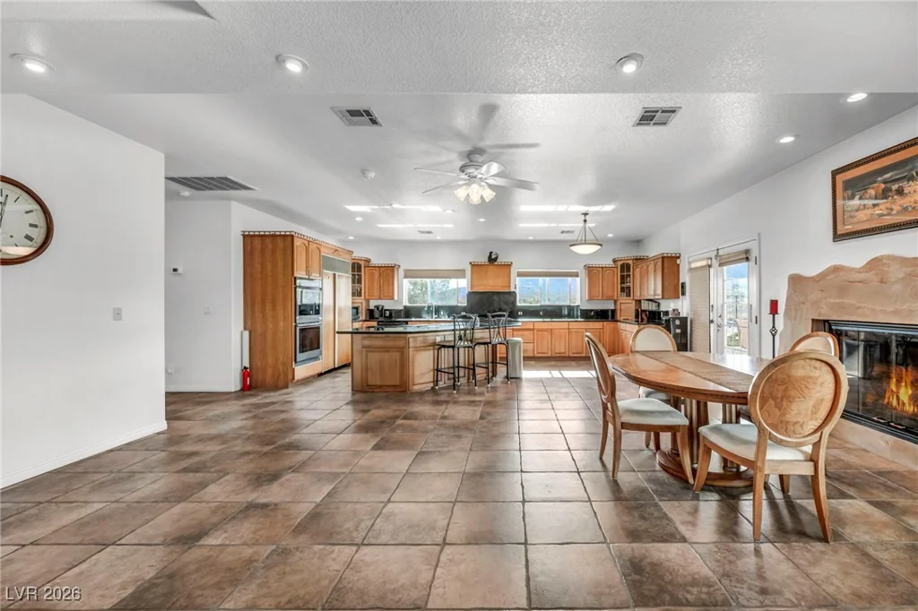 12652 Kyle Canyon, Las Vegas, NV 89166