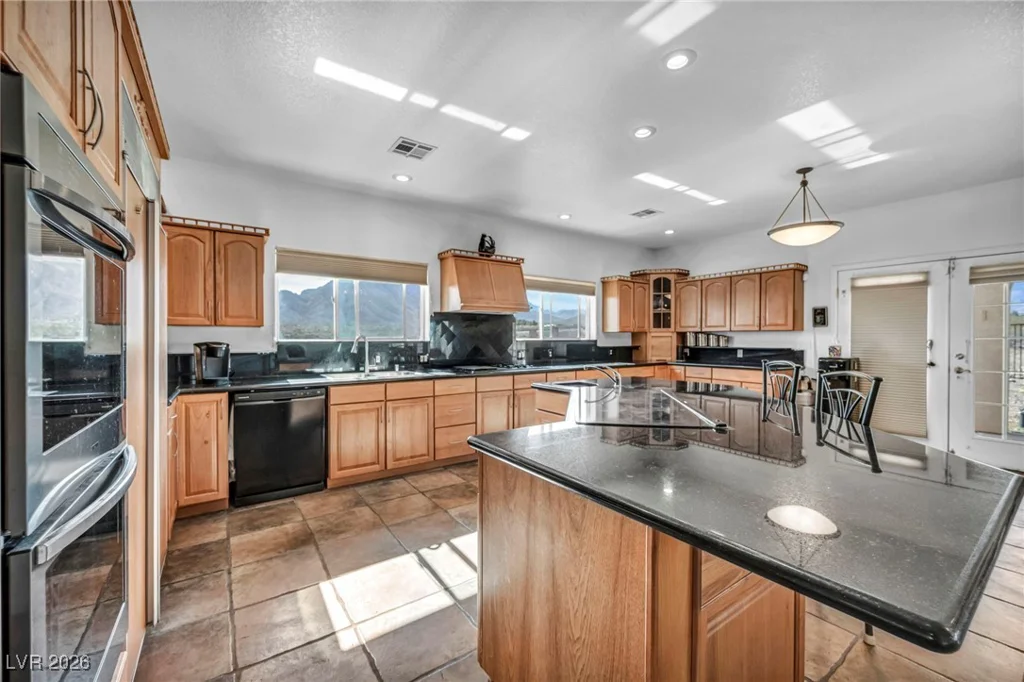 12652 Kyle Canyon, Las Vegas, NV 89166