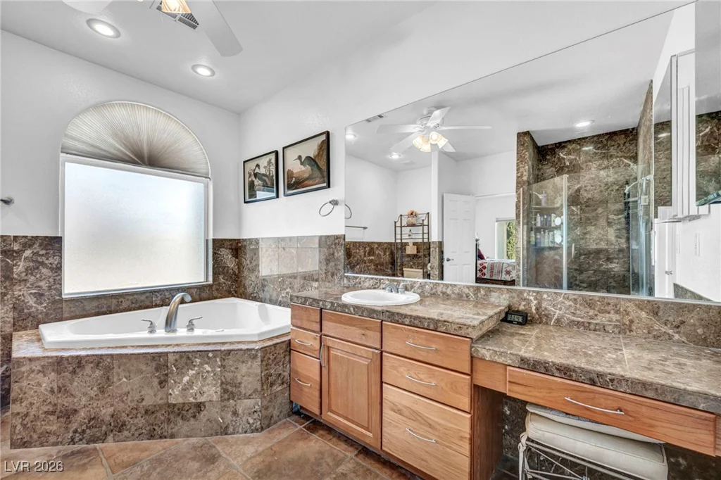 12652 Kyle Canyon, Las Vegas, NV 89166