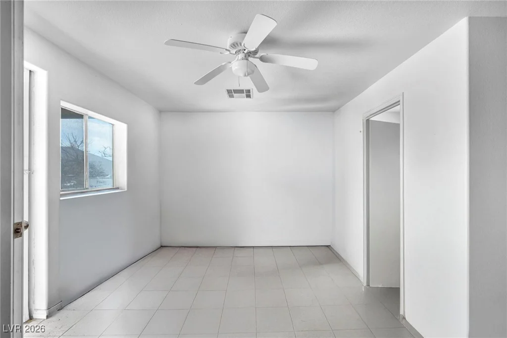 12652 Kyle Canyon, Las Vegas, NV 89166