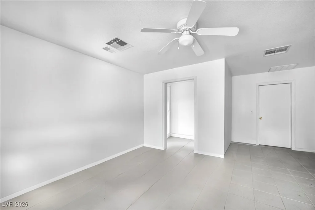 12652 Kyle Canyon, Las Vegas, NV 89166