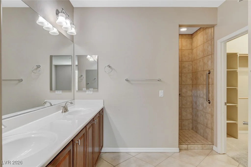 7011 Los Lagos, Las Vegas, NV 89178