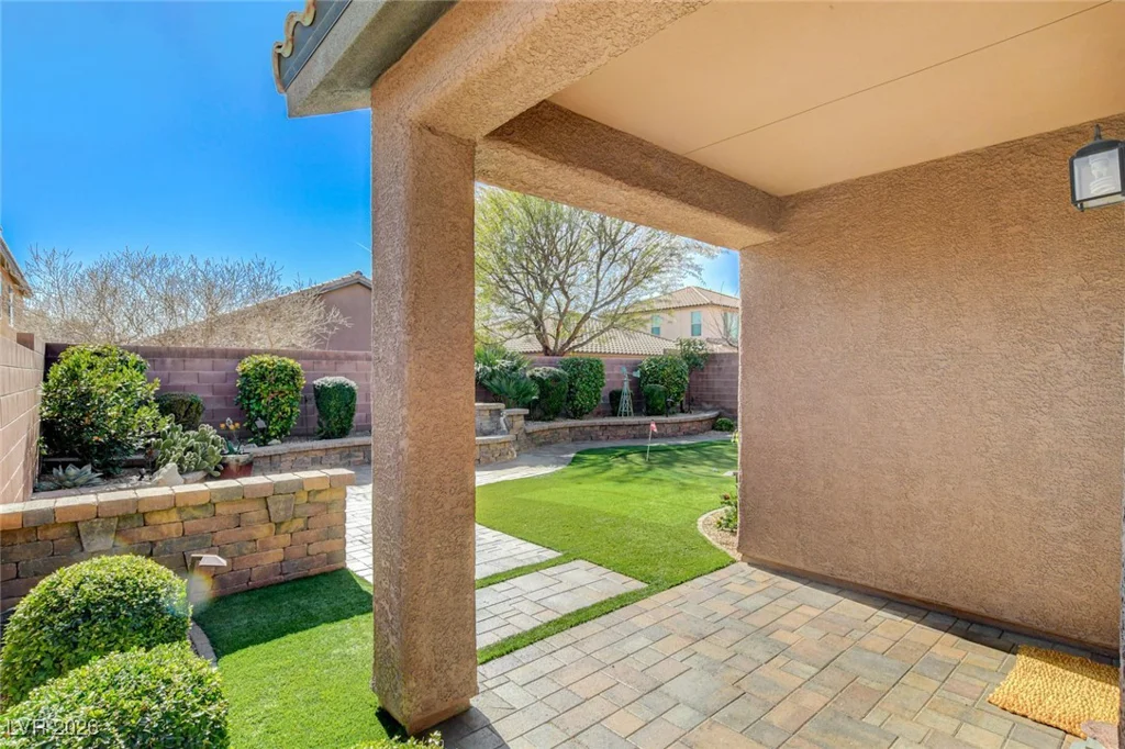 7011 Los Lagos, Las Vegas, NV 89178