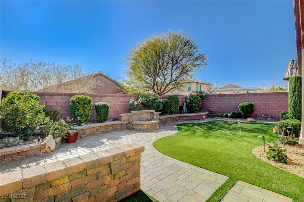 7011 Los Lagos, Las Vegas, NV 89178
