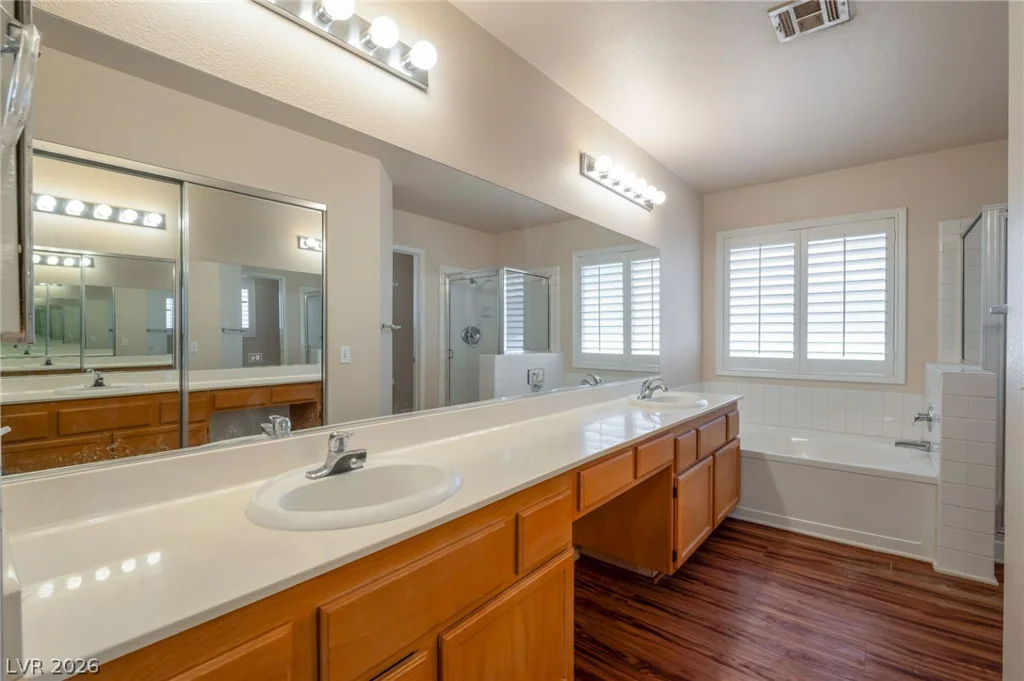 1449 Desert Hills, Las Vegas, NV 89117