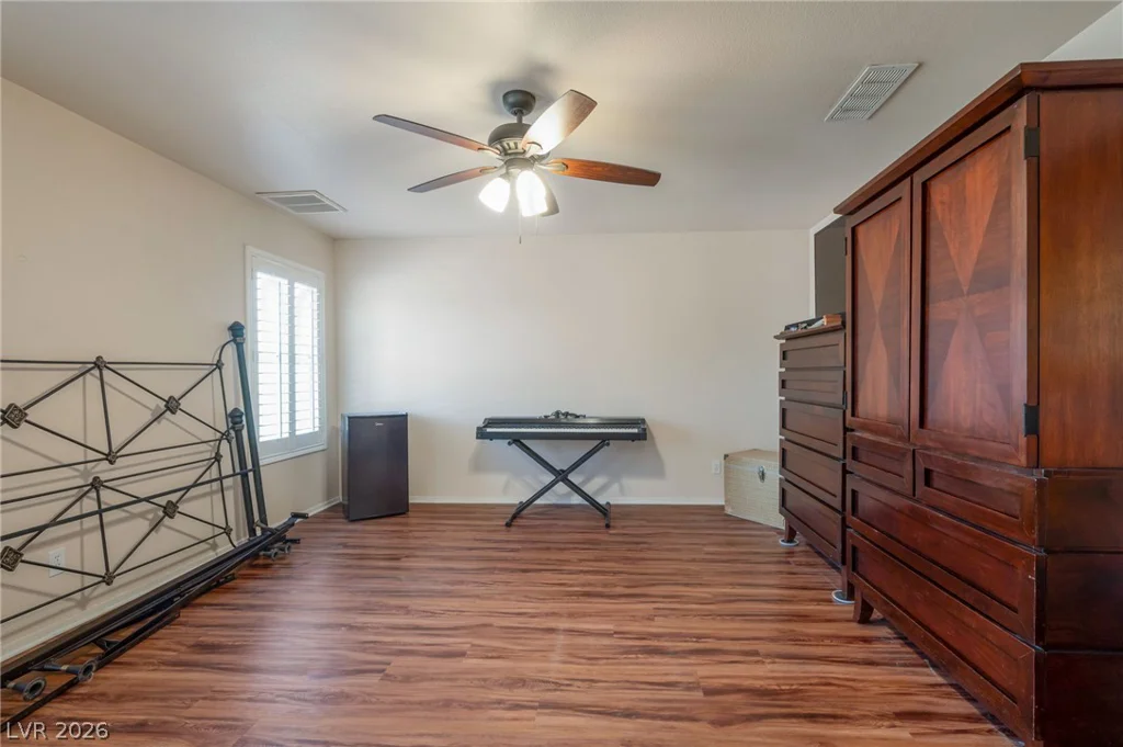 1449 Desert Hills, Las Vegas, NV 89117