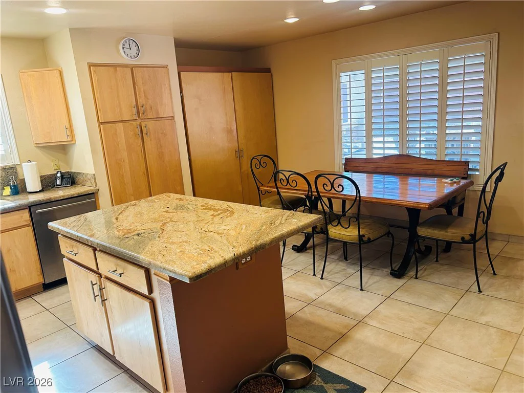1449 Desert Hills, Las Vegas, NV 89117