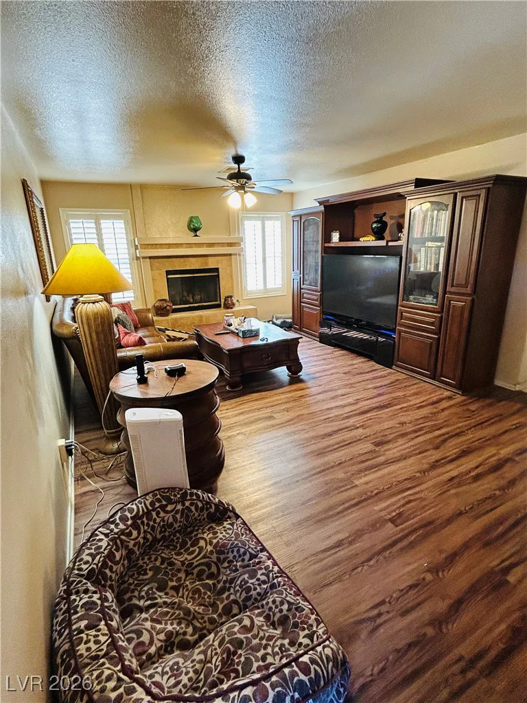 1449 Desert Hills, Las Vegas, NV 89117
