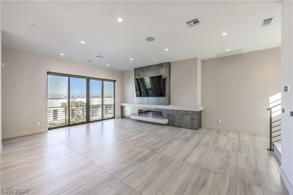 422 Tranquil Peak, Henderson, NV 89012