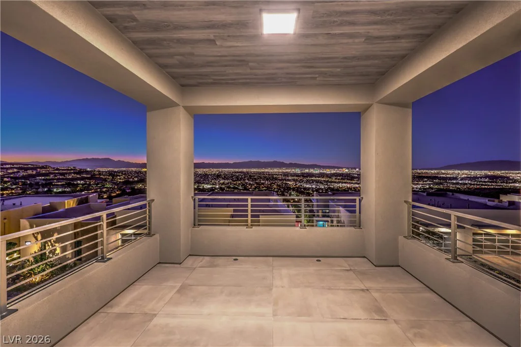422 Tranquil Peak, Henderson, NV 89012