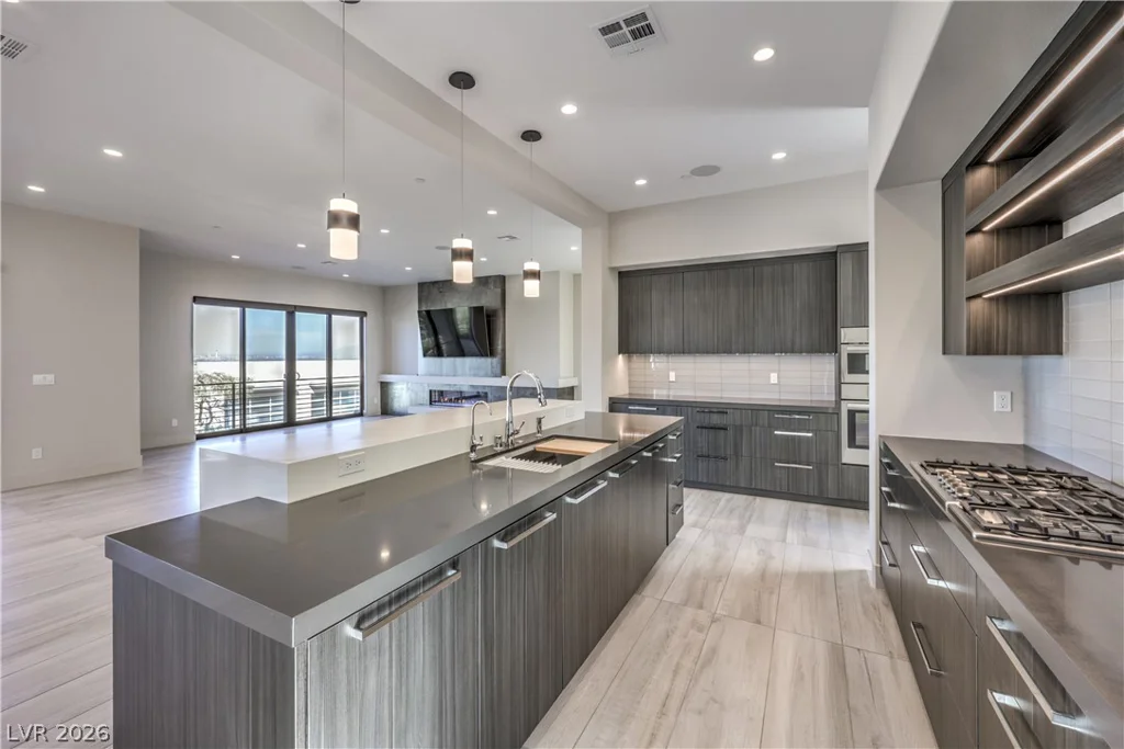 422 Tranquil Peak, Henderson, NV 89012