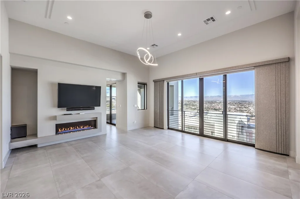 422 Tranquil Peak, Henderson, NV 89012