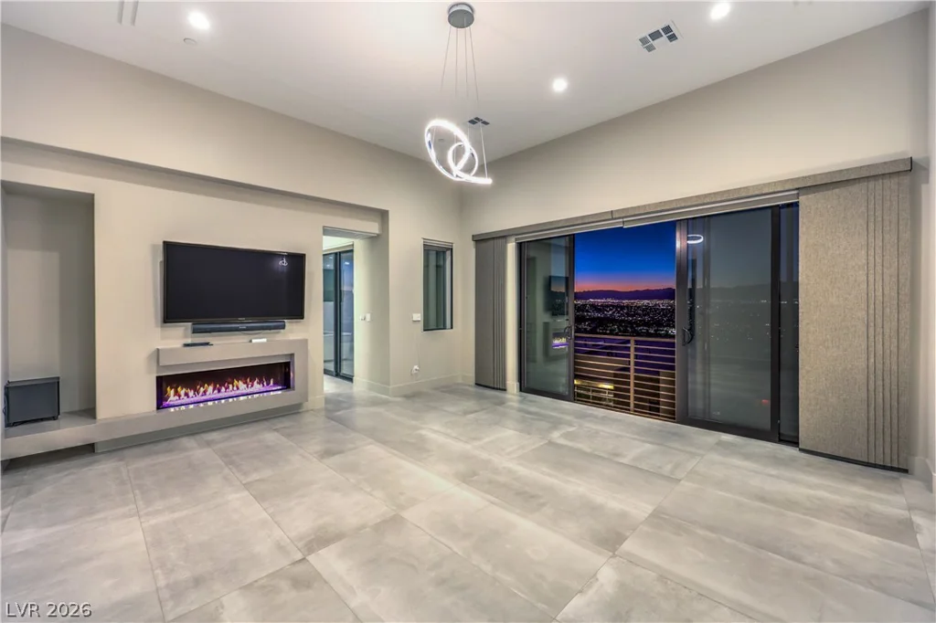 422 Tranquil Peak, Henderson, NV 89012