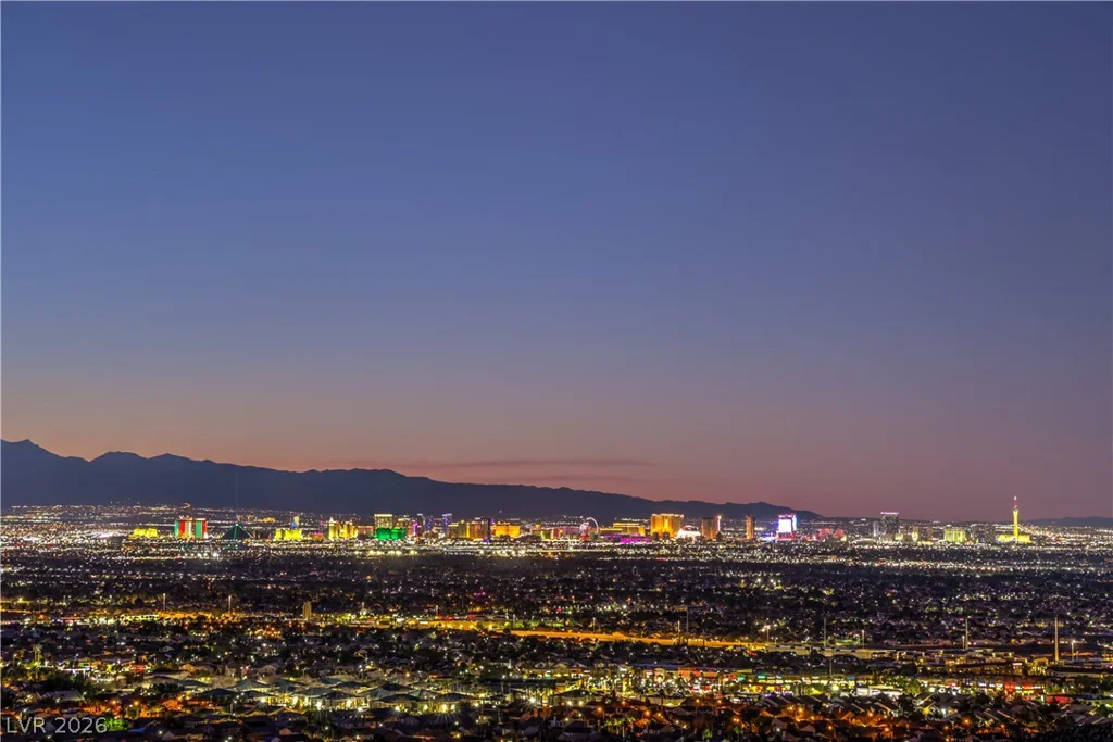 422 Tranquil Peak, Henderson, NV 89012